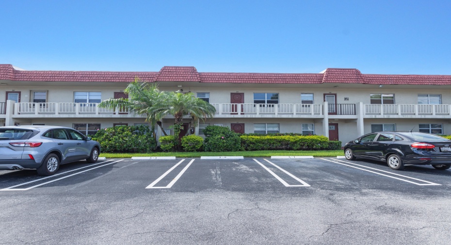 5 Abbey Lane Unit 205, Delray Beach, Florida 33446, 1 Bedroom Bedrooms, ,1 BathroomBathrooms,Condominium,For Sale,Abbey,2,RX-11001046