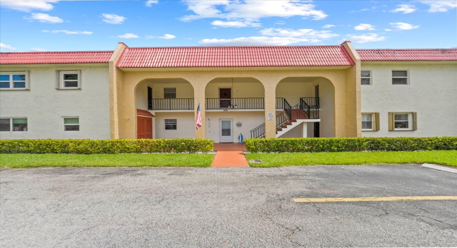 101 Lake Dora Drive, West Palm Beach, Florida 33411, 2 Bedrooms Bedrooms, ,2 BathroomsBathrooms,Condominium,For Sale,Lake Dora,1,RX-11001215