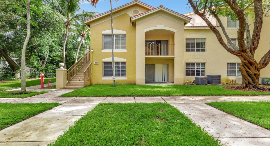 4271 San Marino Blvd Boulevard Unit 201, West Palm Beach, Florida 33409, 1 Bedroom Bedrooms, ,1 BathroomBathrooms,Residential Lease,For Rent,San Marino Blvd,201,RX-11001323