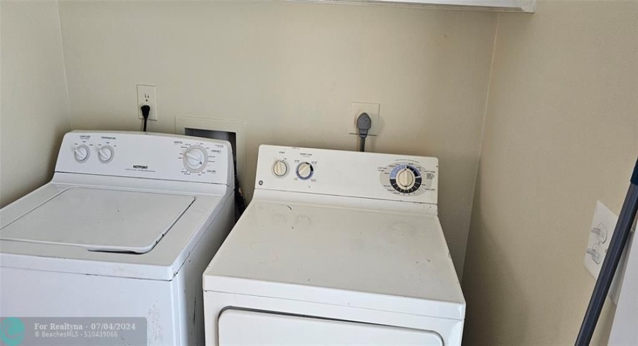 WASHER/DRYER