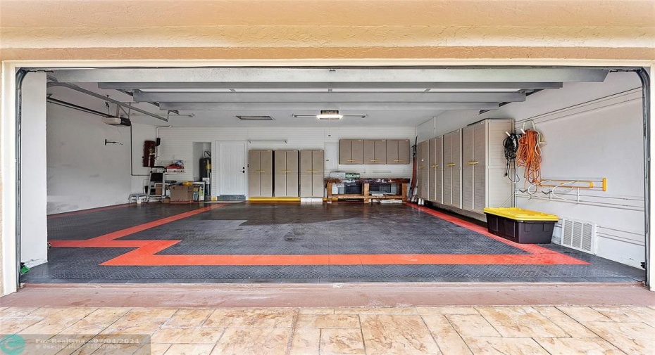 3 car garage with built-in storage