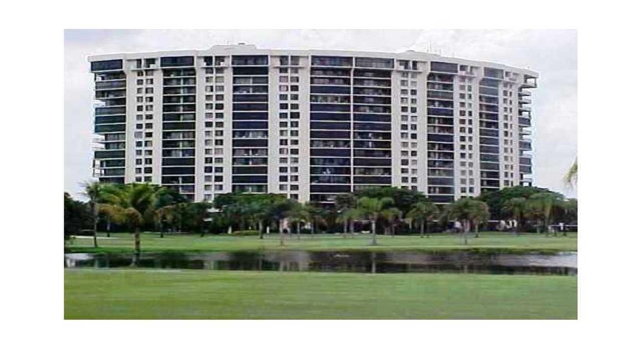 2480 Presidential Way Unit 903, West Palm Beach, Florida 33401, 2 Bedrooms Bedrooms, ,2 BathroomsBathrooms,Residential Lease,For Rent,Presidential,903,RX-11001539