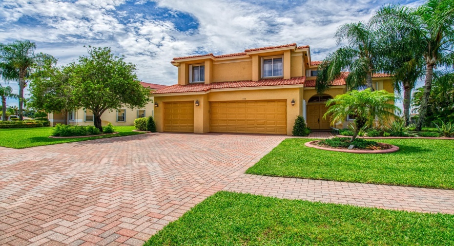 118 Tuscany Drive, Royal Palm Beach, Florida 33411, 5 Bedrooms Bedrooms, ,4 BathroomsBathrooms,Single Family,For Sale,Tuscany,RX-11001557
