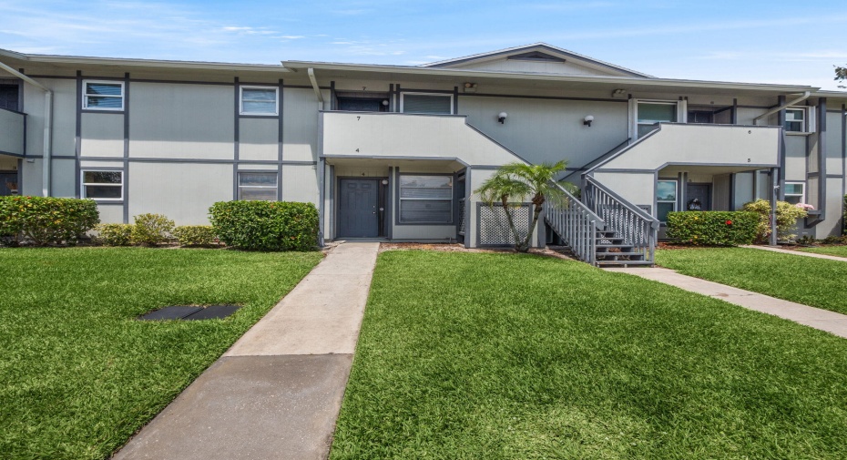 8452 SE Croft Circle Unit G-4, Hobe Sound, Florida 33455, 2 Bedrooms Bedrooms, ,2 BathroomsBathrooms,Condominium,For Sale,Croft,1,RX-10976400