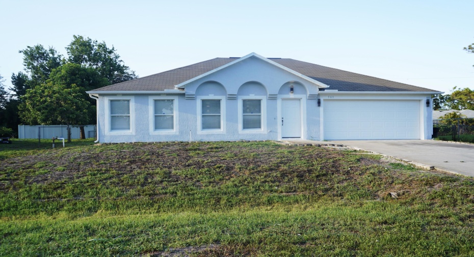 561 Londonderry Circle, Palm Bay, Florida 32909, 3 Bedrooms Bedrooms, ,2 BathroomsBathrooms,Single Family,For Sale,Londonderry,RX-11002303