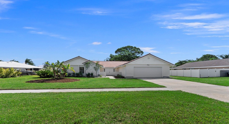 2682 SE Gowin Drive, Port Saint Lucie, Florida 34952, 3 Bedrooms Bedrooms, ,3 BathroomsBathrooms,Single Family,For Sale,Gowin,RX-11002355