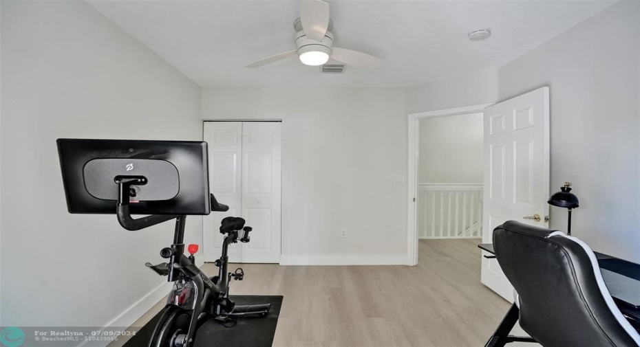 3rd bedroom/exercise/office