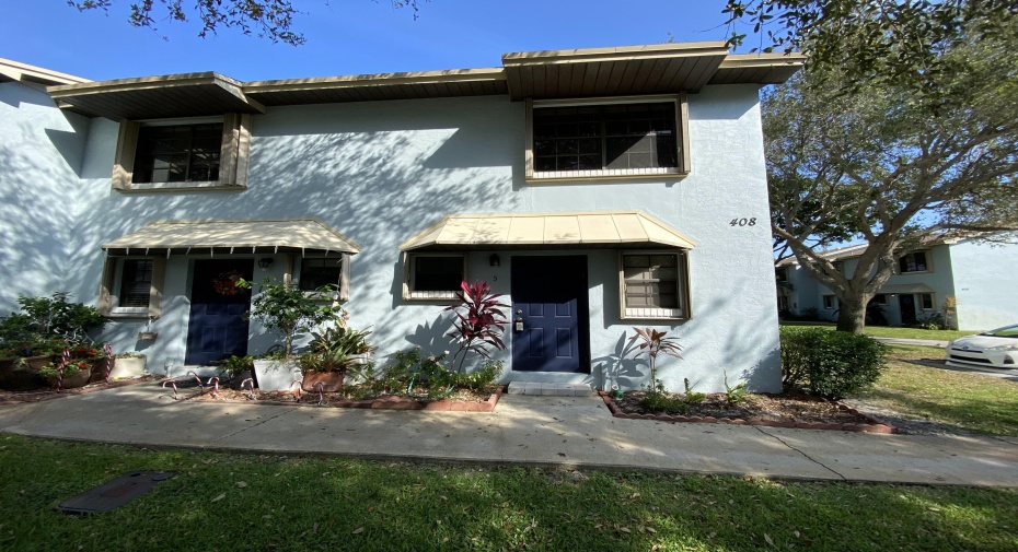 408 N Cypress Drive Unit 5, Tequesta, Florida 33469, 2 Bedrooms Bedrooms, ,1 BathroomBathrooms,Residential Lease,For Rent,Cypress,RX-11002537