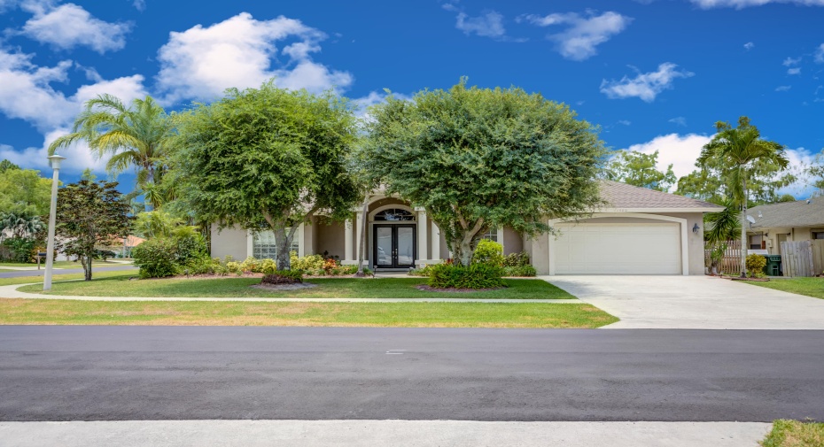 1500 Firethorn Drive, Wellington, Florida 33414, 4 Bedrooms Bedrooms, ,3 BathroomsBathrooms,Residential Lease,For Rent,Firethorn,1,RX-11002678