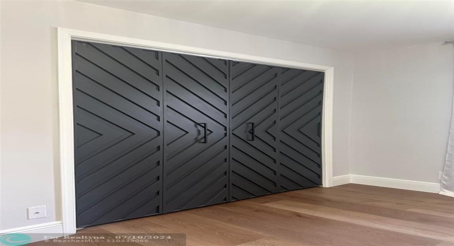 Those Closet Doors!!! Set Apart From The Norm Of A Rental Property...