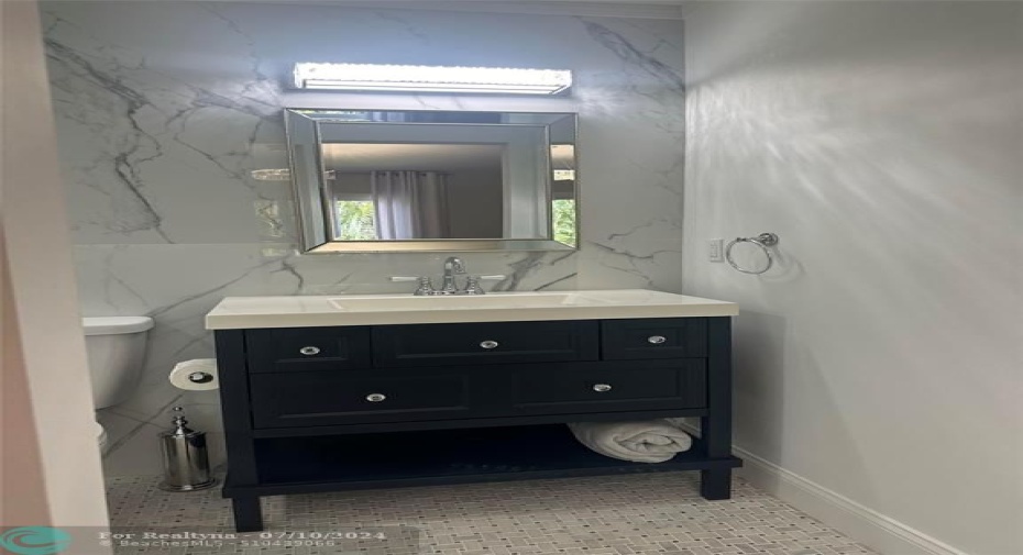 Tastefully Coordinated EnSuite Vanity|Sink|Tile|Shower Enclosure|Fixtures