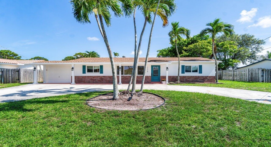 1174 SW 28th Avenue, Boynton Beach, Florida 33426, 3 Bedrooms Bedrooms, ,2 BathroomsBathrooms,Single Family,For Sale,28th,RX-11002164