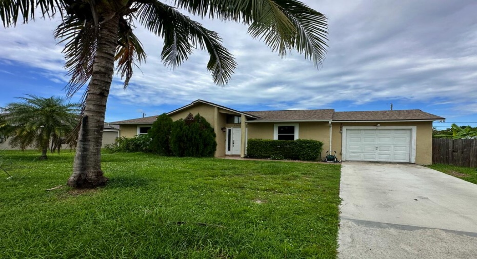 2261 SW Mount Vernon Street, Port Saint Lucie, Florida 34953, 3 Bedrooms Bedrooms, ,2 BathroomsBathrooms,Single Family,For Sale,Mount Vernon,RX-10929522