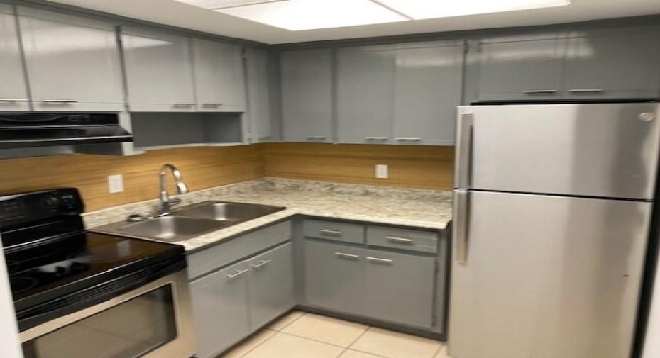 660 Glouchester Street Unit 204, Boca Raton, Florida 33487, 1 Bedroom Bedrooms, ,1 BathroomBathrooms,Residential Lease,For Rent,Glouchester,2,RX-11002789