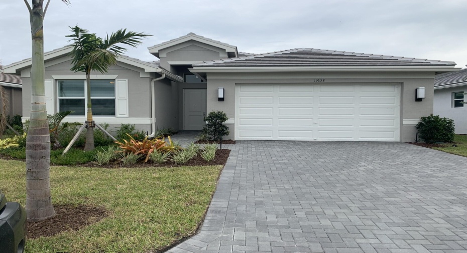 11925 SW Poseidon Way, Port Saint Lucie, Florida 34987, 3 Bedrooms Bedrooms, ,2 BathroomsBathrooms,Single Family,For Sale,Poseidon,1,RX-11002868