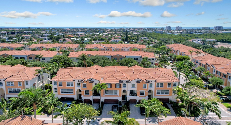 5530 NE Trieste Terrace Unit 5530, Boca Raton, Florida 33487, 3 Bedrooms Bedrooms, ,3 BathroomsBathrooms,Townhouse,For Sale,Trieste,RX-11002884