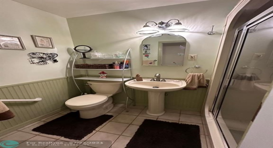 Guest house bathroom