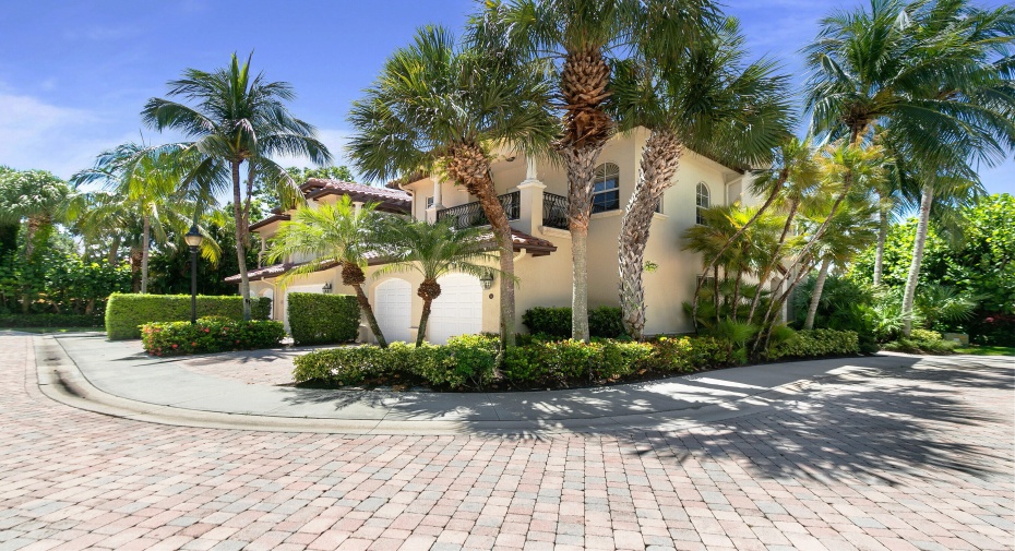 64 Marina Gardens Drive, Palm Beach Gardens, Florida 33410, 3 Bedrooms Bedrooms, ,3 BathroomsBathrooms,Townhouse,For Sale,Marina Gardens,RX-11002839