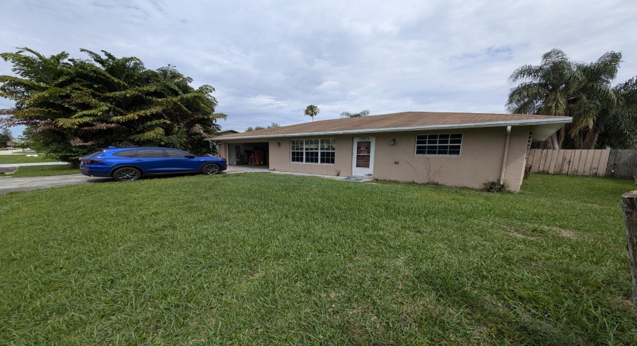 1912 SE Jackson Street, Stuart, Florida 34997, 2 Bedrooms Bedrooms, ,2 BathroomsBathrooms,Single Family,For Sale,Jackson,RX-10983966