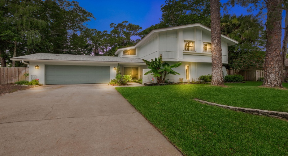 12402 Sawgrass Court, Wellington, Florida 33414, 4 Bedrooms Bedrooms, ,3 BathroomsBathrooms,Single Family,For Sale,Sawgrass,RX-11003134