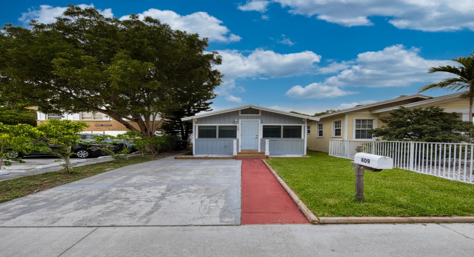 409 S M Street, Lake Worth Beach, Florida 33460, 3 Bedrooms Bedrooms, ,2 BathroomsBathrooms,Single Family,For Sale,M,RX-11003222