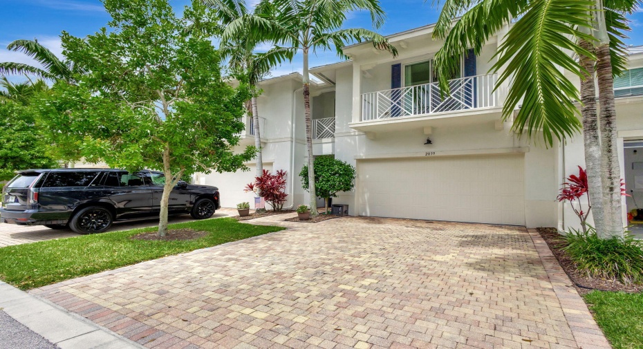 2039 Chelsea Place, Palm Beach Gardens, Florida 33418, 3 Bedrooms Bedrooms, ,2 BathroomsBathrooms,Townhouse,For Sale,Chelsea,RX-11003300
