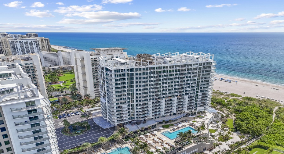 3100 N Ocean Drive Unit H1401, Riviera Beach, Florida 33404, 2 Bedrooms Bedrooms, ,2 BathroomsBathrooms,Condominium,For Sale,Ocean,14,RX-11003331