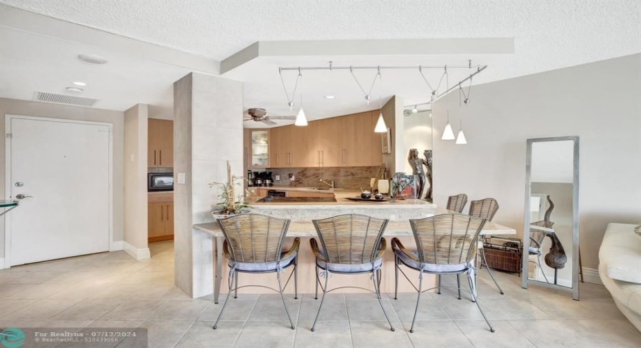 Open Dining/Living Concept