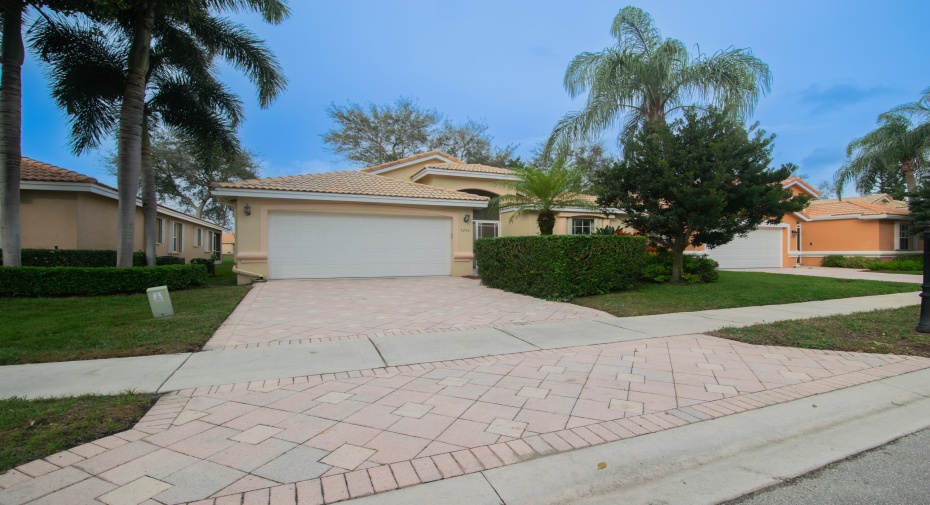 7243 Modena Drive, Boynton Beach, Florida 33437, 3 Bedrooms Bedrooms, ,2 BathroomsBathrooms,Single Family,For Sale,Modena,RX-11003429