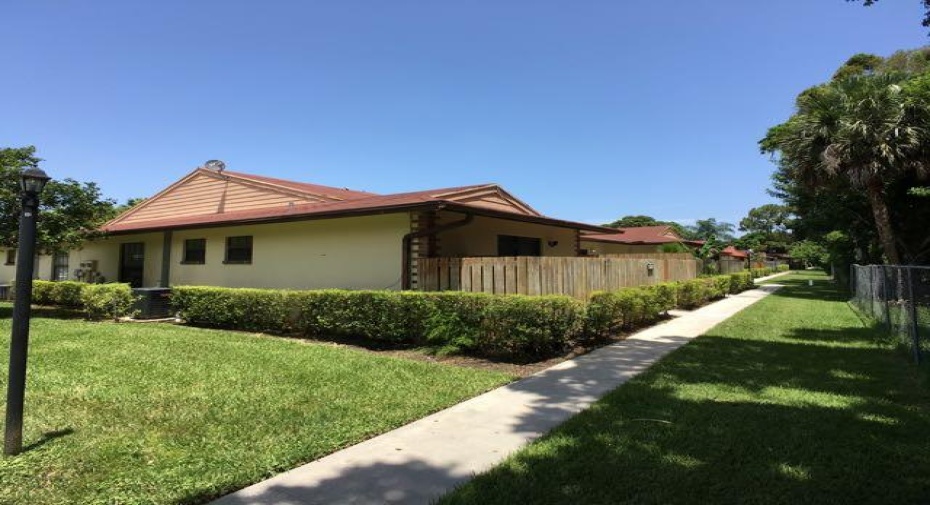 4278 Woodstock Drive Unit C, West Palm Beach, Florida 33409, 2 Bedrooms Bedrooms, ,2 BathroomsBathrooms,Residential Lease,For Rent,Woodstock,1,RX-11003505