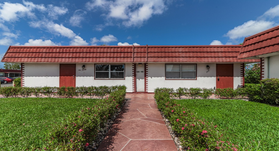119 Waterford E, Delray Beach, Florida 33446, 1 Bedroom Bedrooms, ,1 BathroomBathrooms,Residential Lease,For Rent,Waterford E,RX-11003592