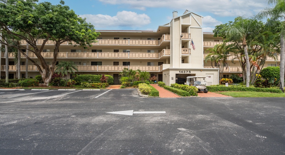 14375 Strathmore Lane Unit 405, Delray Beach, Florida 33446, 2 Bedrooms Bedrooms, ,2 BathroomsBathrooms,Condominium,For Sale,Strathmore,4,RX-11003617