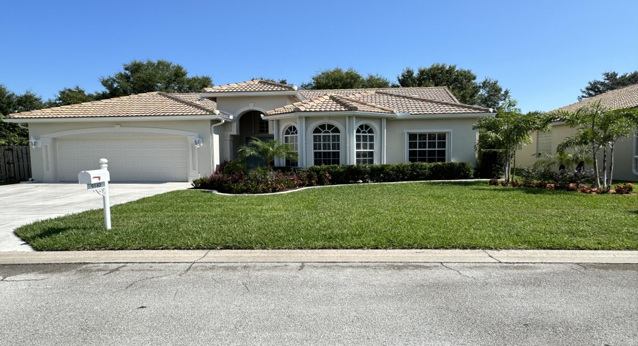 9140 Cove Point Circle, Boynton Beach, Florida 33472, 3 Bedrooms Bedrooms, ,2 BathroomsBathrooms,Single Family,For Sale,Cove Point,RX-10953416