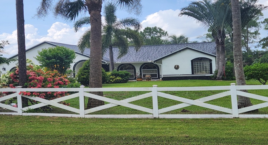 14383 N 85th Road, Loxahatchee, Florida 33470, 3 Bedrooms Bedrooms, ,2 BathroomsBathrooms,Single Family,For Sale,85th,RX-11004208