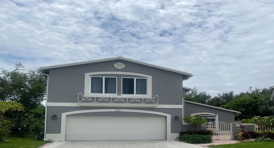 4251 Pine Hollow Circle, Greenacres, Florida 33463, 3 Bedrooms Bedrooms, ,2 BathroomsBathrooms,Residential Lease,For Rent,Pine Hollow,RX-11004258