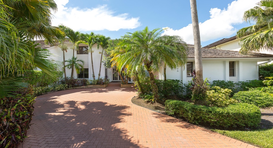 2906 Polo Island Drive, Wellington, Florida 33414, 4 Bedrooms Bedrooms, ,3 BathroomsBathrooms,Residential Lease,For Rent,Polo Island,2,RX-11004295
