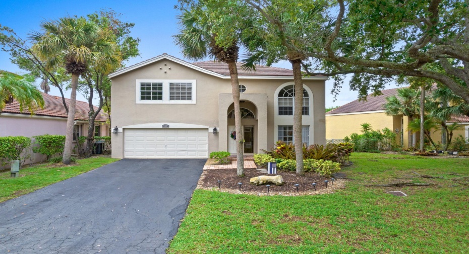 6710 NW 75th Place, Parkland, Florida 33067, 4 Bedrooms Bedrooms, ,3 BathroomsBathrooms,Single Family,For Sale,75th,RX-11004301