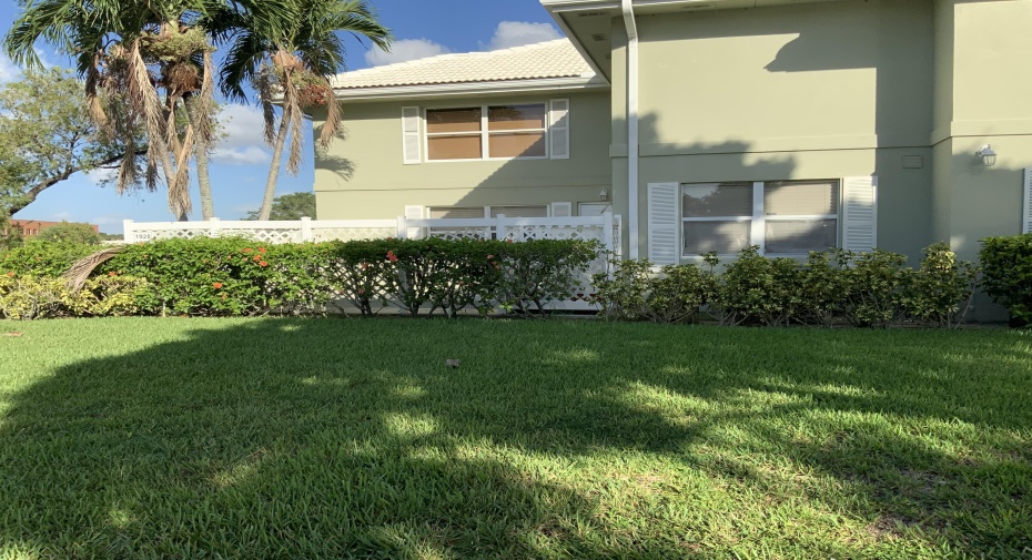 1927 Stratford Way, West Palm Beach, Florida 33409, 2 Bedrooms Bedrooms, ,2 BathroomsBathrooms,Residential Lease,For Rent,Stratford,RX-11004331