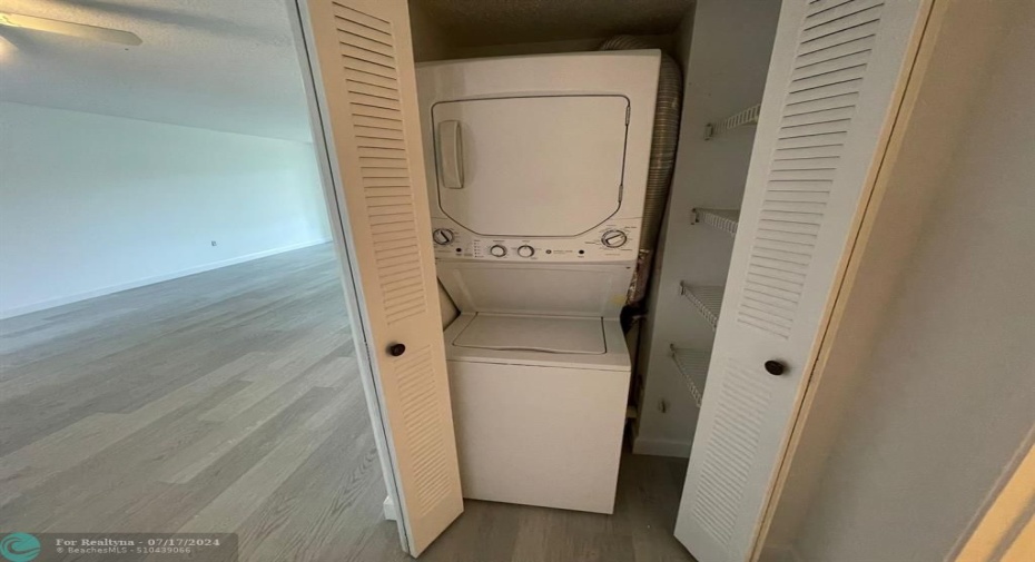 WASHER AND DRYER INSIDE THE UNIT