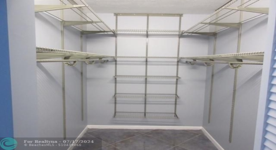 Walk in Closet with adjustable shelving