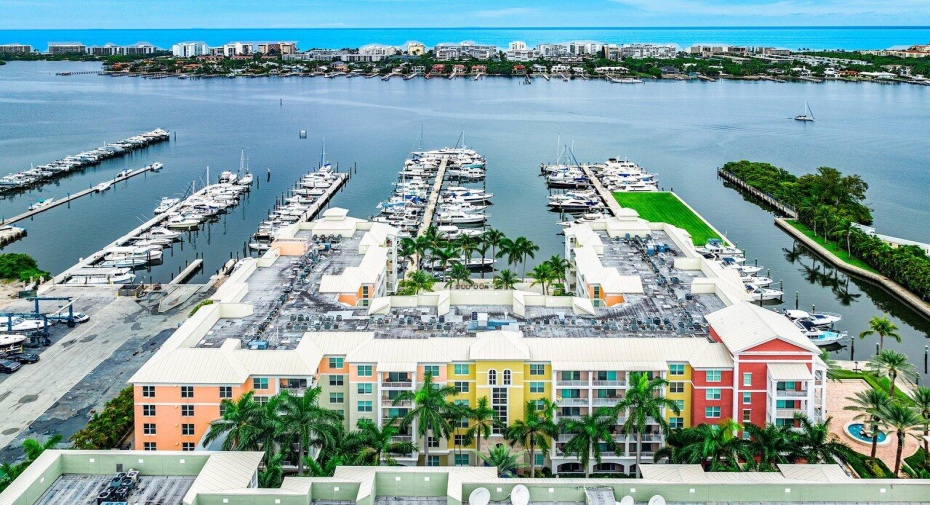 806 E Windward Way Unit 303, Lantana, Florida 33462, 2 Bedrooms Bedrooms, ,2 BathroomsBathrooms,Condominium,For Sale,Windward,3,RX-11004892