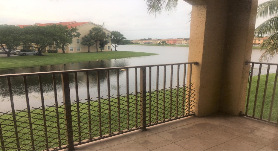 4190 San Marino Boulevard Unit 202, West Palm Beach, Florida 33409, 2 Bedrooms Bedrooms, ,2 BathroomsBathrooms,Residential Lease,For Rent,San Marino,2,RX-11004906