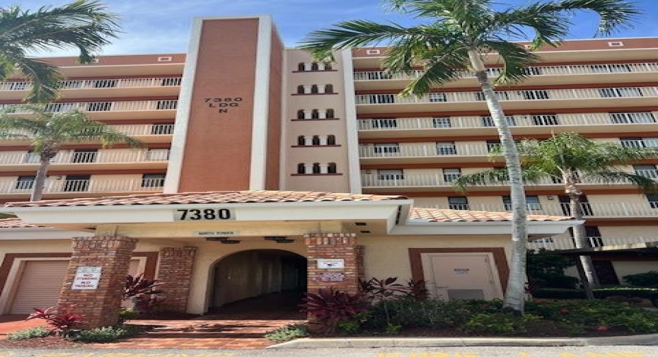 7380 S Oriole Boulevard Unit 507, Delray Beach, Florida 33446, 2 Bedrooms Bedrooms, ,2 BathroomsBathrooms,Residential Lease,For Rent,Oriole,5,RX-11005002