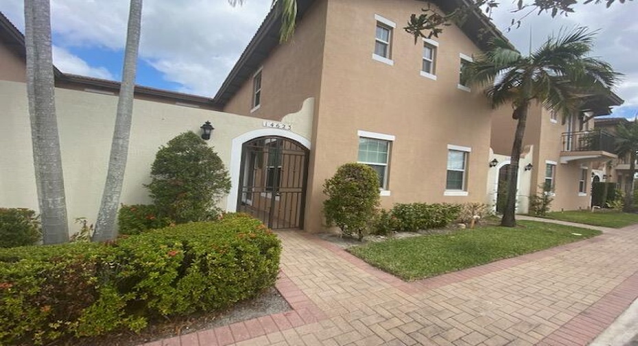 14623 SW 13th Street, Pembroke Pines, Florida 33027, 4 Bedrooms Bedrooms, ,3 BathroomsBathrooms,Residential Lease,For Rent,13th,RX-11005175