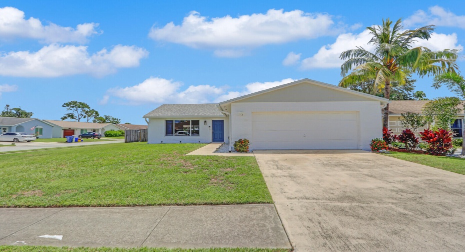 157 Banyan Circle, Jupiter, Florida 33458, 2 Bedrooms Bedrooms, ,2 BathroomsBathrooms,Single Family,For Sale,Banyan,RX-11005261