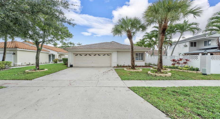 1985 NW 179th Avenue, Pembroke Pines, Florida 33029, 5 Bedrooms Bedrooms, ,2 BathroomsBathrooms,Residential Lease,For Rent,179th,1985,RX-10996070