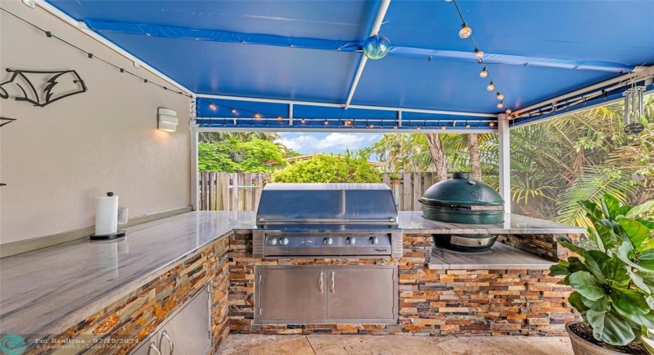 Outdoor Grilling in Screened Room - Alfresco Grill and Big Green Egg