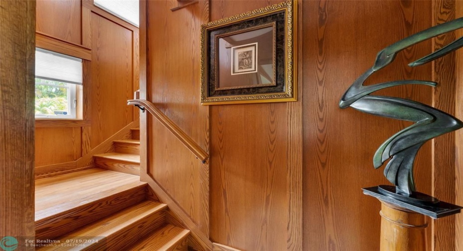 Beautiful hardwood stairwell to second floor - Solid Oak
