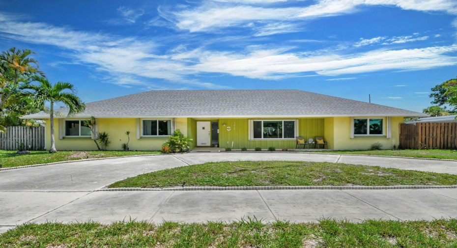 3412 Lake Osborne Drive, Lake Worth Beach, Florida 33461, 3 Bedrooms Bedrooms, ,2 BathroomsBathrooms,Single Family,For Sale,Lake Osborne,1,RX-11000971