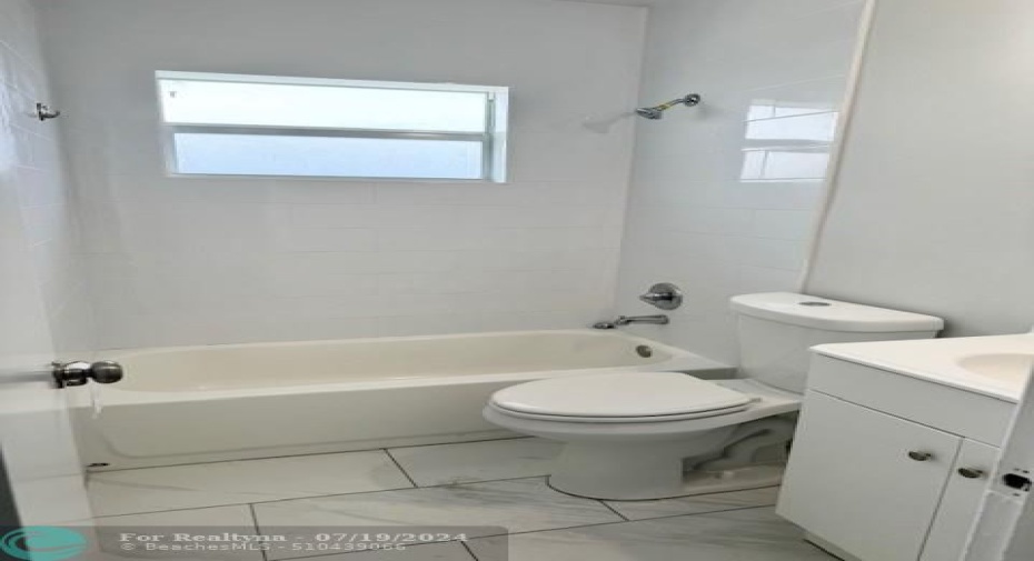 Guest - upgraded with tub/shower combo